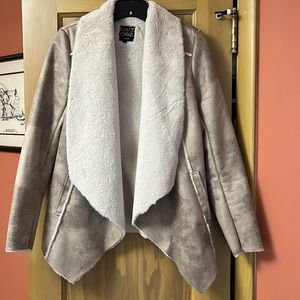Dolce Cabo Faux Shearling Women’s Jacket